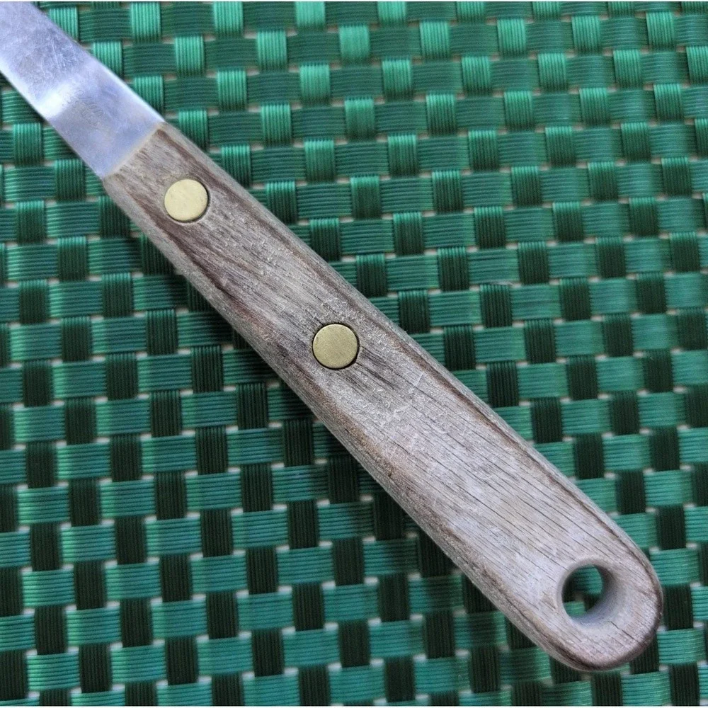 Robinson Knife Co Spatula Short Slotted Stainless Wood Hndl *Slight L/R Wobble*